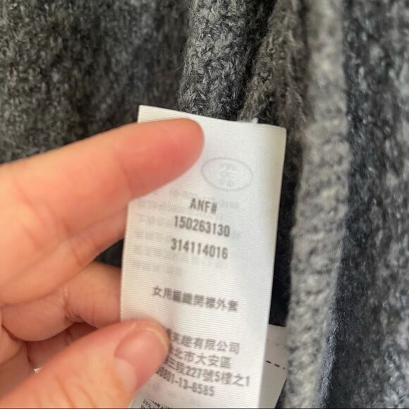 Abercrombie and Fitch Open Front Hooded Cardigan - Picture 5 of 6